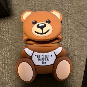 MOSCHINO air pod pro case